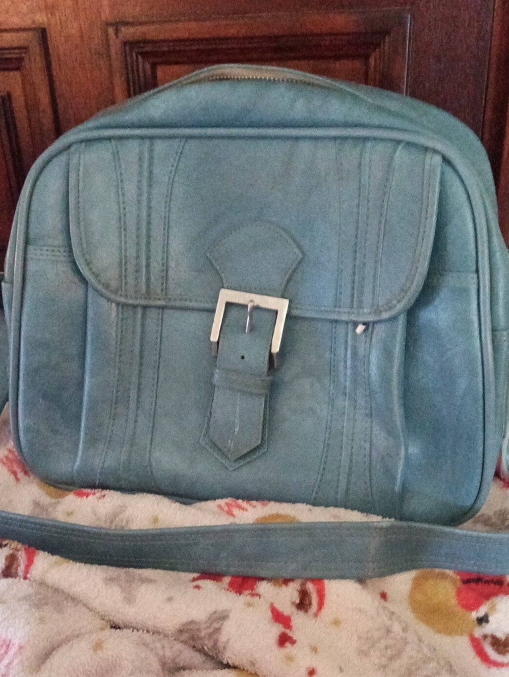 American Tourister vintage Light Blue  Carry On Bag with Buckle Closure